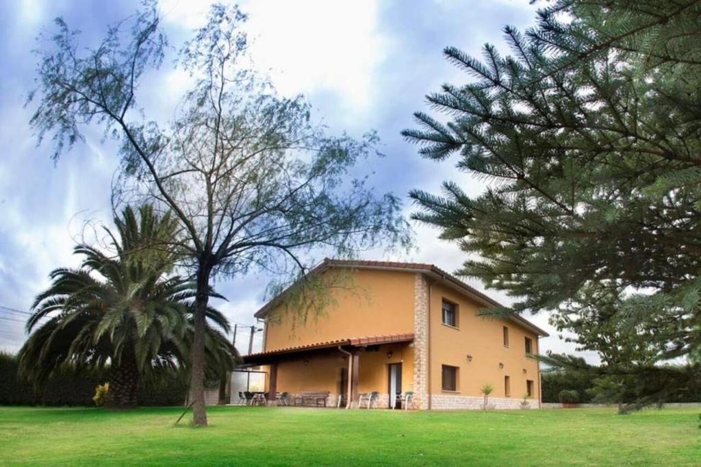 Villa Paula Avilés Exteriér fotografie