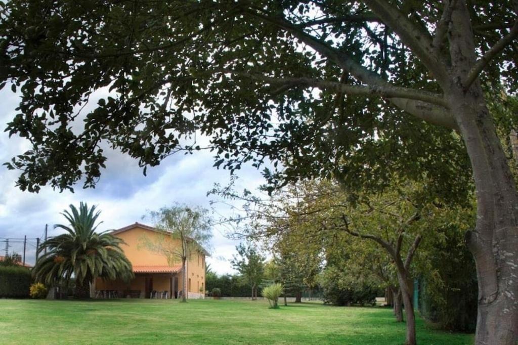 Villa Paula Avilés Exteriér fotografie